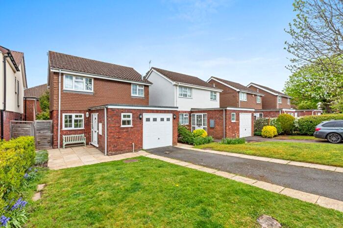 3 Bedroom Detached House For Sale In Cavendish Close, Wendover, HP22