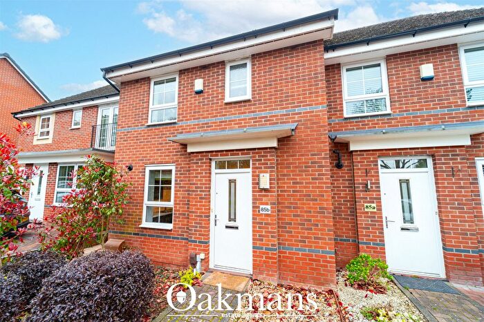 3 Bedroom Semi Detached House For Sale In Walkers Heath Road, Birmingham, West Midlands, B38
