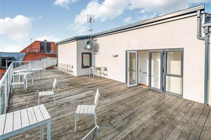 1 Bedroom Flat To Rent In Upper Charles Street, Camberley, GU15