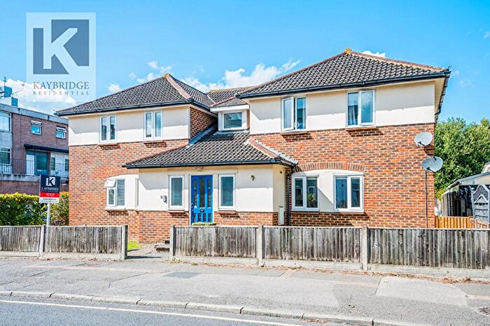 2 Bedroom Apartment For Sale In Rosedale Road, Laurence Court Rosedale Road, KT17