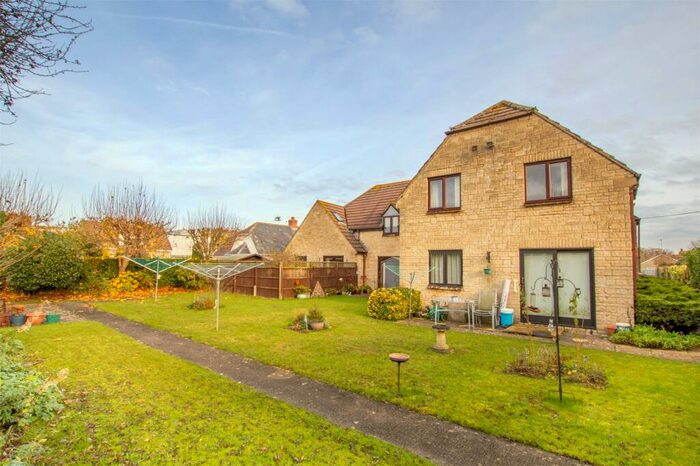 1 Bedroom Apartment To Rent In Black Bourton Road, Carterton, Oxfordshire, OX18