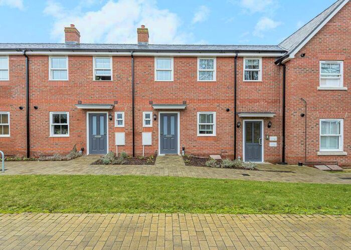 2 Bedroom Terraced House To Rent In Kings End, Bicester, OX26