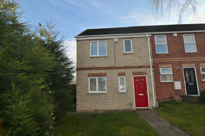 3 Bedroom Semi-Detached House To Rent In Bracken Court, Kendray, S70