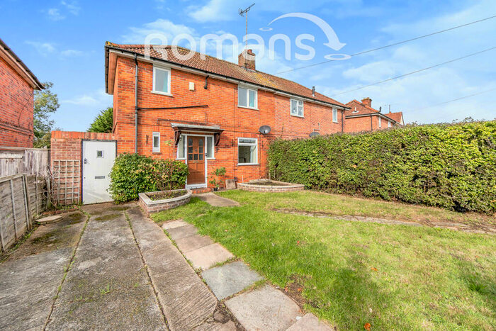 2 Bedroom Semi-Detached House To Rent In Northumberland Avenue, Reading, RG2