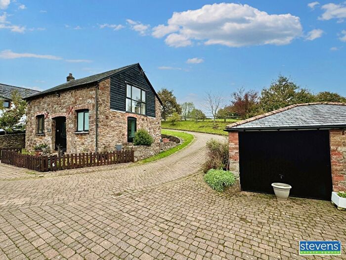 1 Bedroom Detached House For Sale In Warden Farm Cottages, North Tawton, Devon, EX20