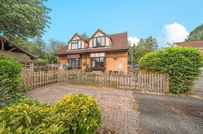 1 Bedroom Terraced House For Sale In Lisle Close, Grange Park, Swindon, SN5