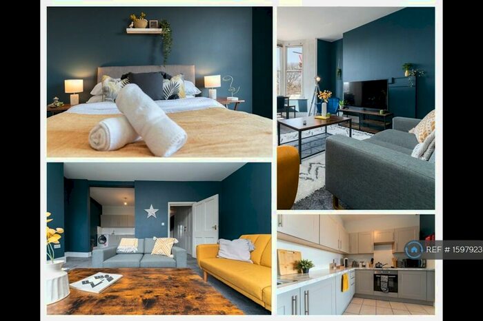 3 Bedroom Flat To Rent In Pavilion Parade, Brighton, BN2