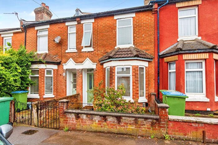 2 Bedroom Terraced House For Sale In Norham Avenue, Southampton, SO16