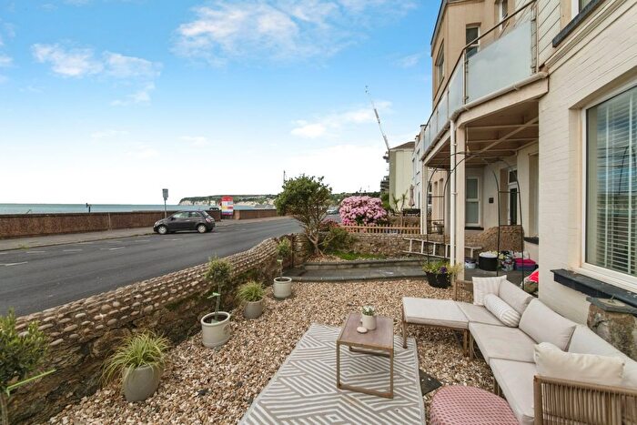2 Bedroom Flat For Sale In East Walk, Seaton, Devon, EX12