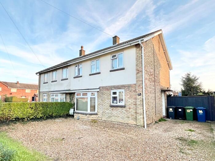 3 Bedroom Semi-Detached House For Sale In Queen Street, Yaxley, Peterborough, PE7