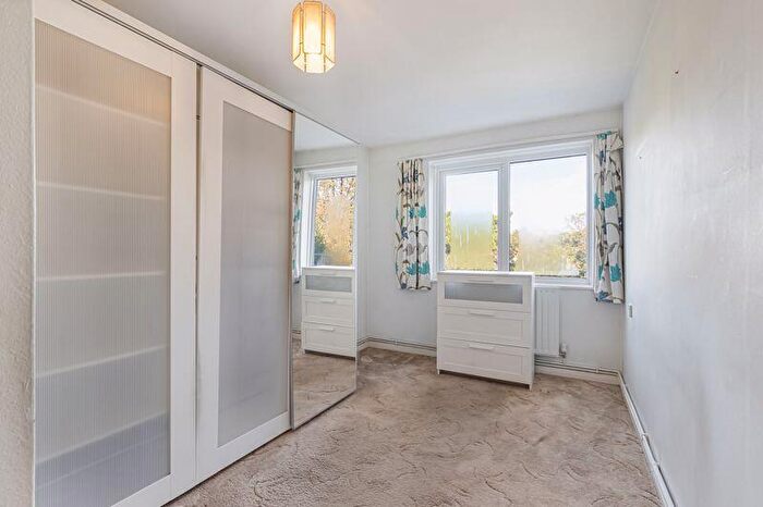 1 Bedroom Retirement Property For Sale In The Park, Sidcup, DA14
