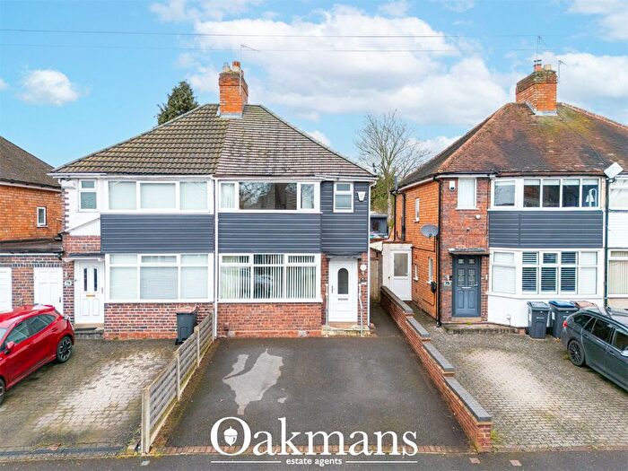 3 Bedroom Semi Detached House For Sale In Blythsford Road, Birmingham, West Midlands, B28