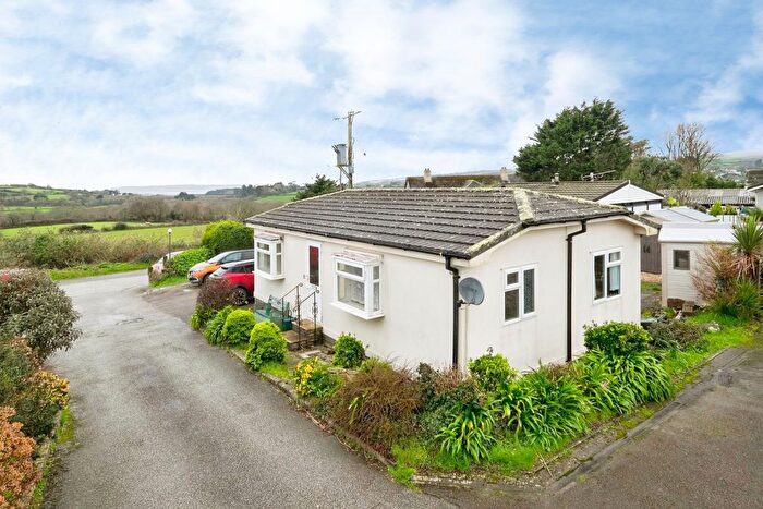 2 Bedroom Property For Sale In Truthwall, Crowlas, Penzance, Cornwall, TR20