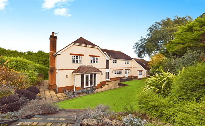 5 Bedroom Detached House For Sale In Bridge Road, Bursledon, Southampton, SO31