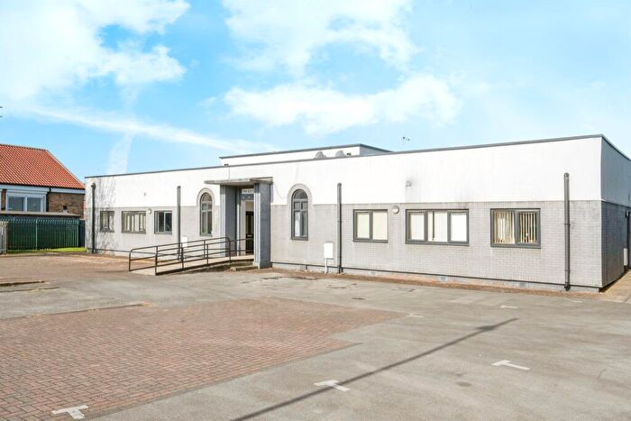 1 Bedroom Apartment For Sale In Mcconnel Crescent, New Rossington, Doncaster, DN11