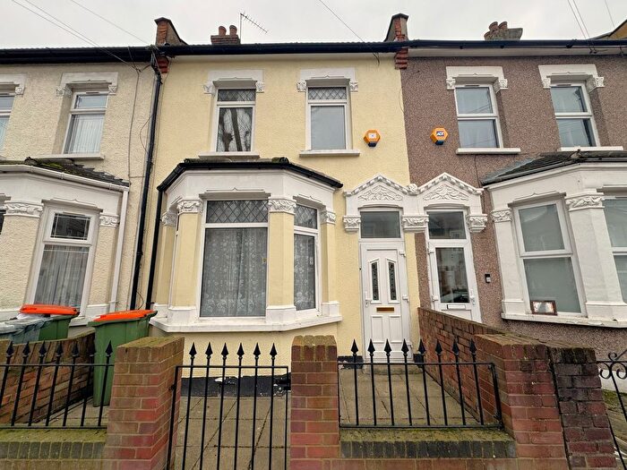 3 Bedroom Terraced House To Rent In Masterman Road, London, E6