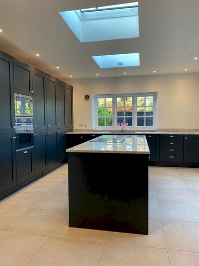 2 Bedroom Property To Rent In Park Mews, Park Lane, Sevenoaks, TN15