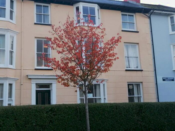 9 Bedroom Property To Rent In Hen Llys Amaeth, Queens Square, Aberystwyth, SY23
