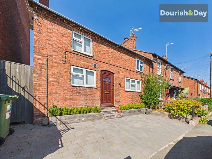 3 Bedroom End Of Terrace House For Sale In Chester Road, Whitchurch, SY13