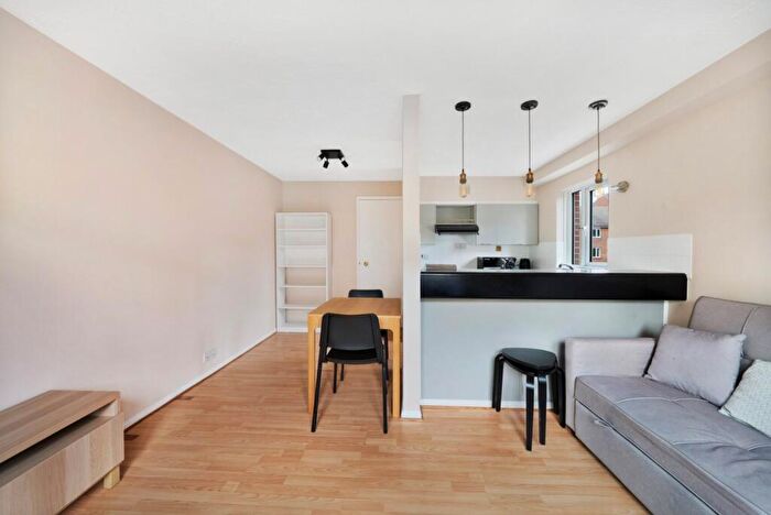 1 Bedroom Flat To Rent In Goodwin Close, South Bermondsey, SE16