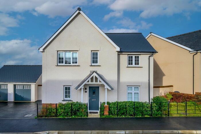 4 Bedroom Property To Rent In Cowslip Avenue, Tavistock, Devon, PL19