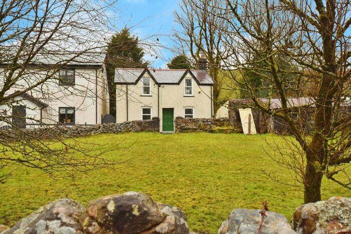 3 Bedroom Cottage For Sale In Crossbrook Cottages, Trefil, Tredegar, NP22