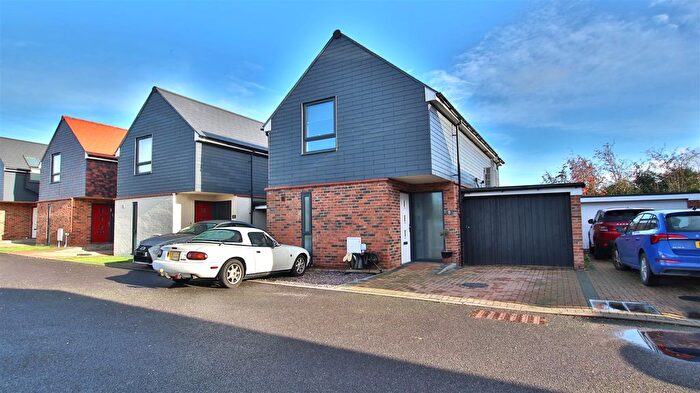 3 Bedroom Property For Sale In Queens Head Close, Aston Cross, Tewkesbury, GL20