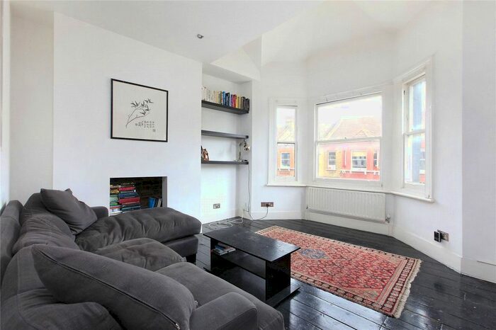 2 Bedroom Flat To Rent In Handforth Road, Brixton, London, SW9