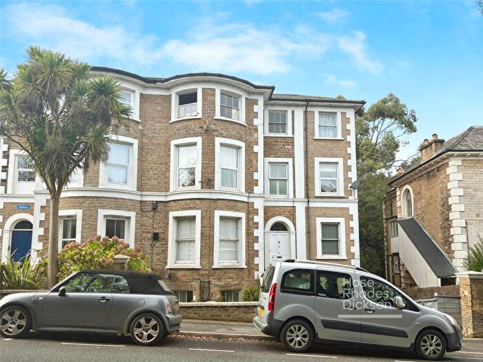 1 Bedroom Apartment For Sale In East Hill Road, Ryde, Isle Of Wight, PO33
