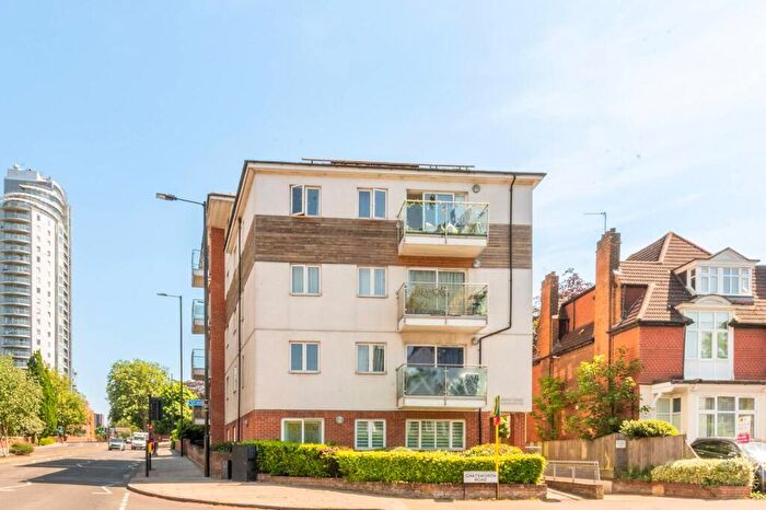 2 Bedroom Flat For Sale In Chatsworth Road, East Croydon, Croydon, CR0