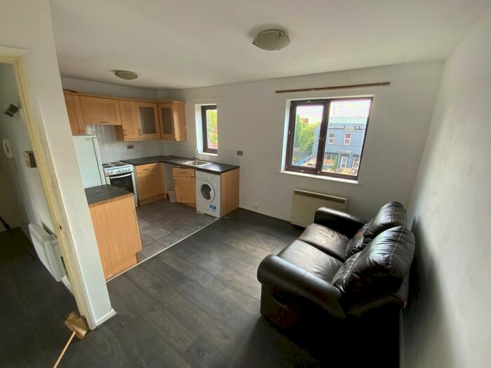 1 Bedroom Flat For Sale In Beechwood Court, Turner Street, Birmingham, B11