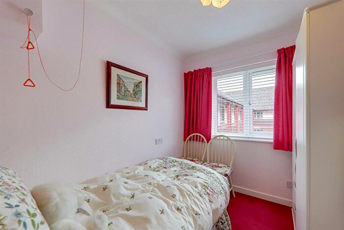 2 Bedroom Retirement Property For Sale In The Cloisters, Carnegie Road, Worthing, BN14