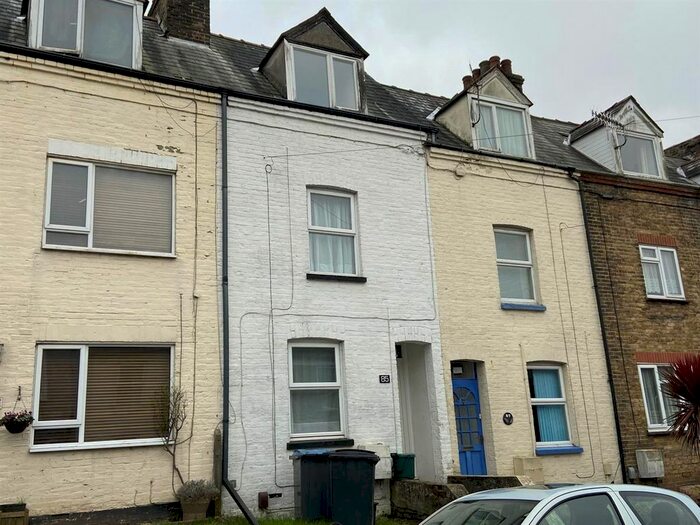 2 Bedroom Terraced House To Rent In Hillside Road, Dover CT17