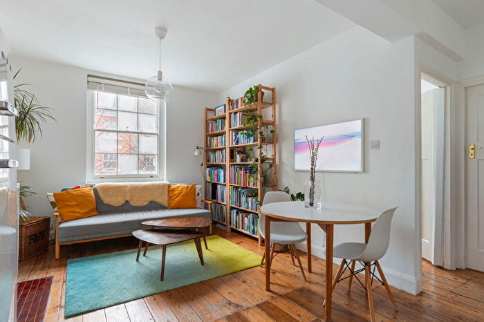 2 Bedroom Flat For Sale In Halton Road, London, N1