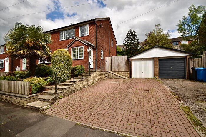 3 Bedroom Semi-Detached House For Sale In George Street, Shaw, Oldham, Greater Manchester, OL2