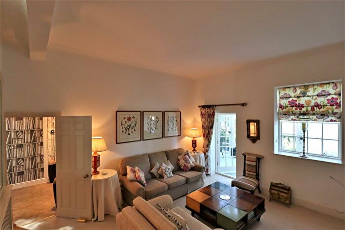 2 Bedroom Detached House To Rent In Meriden Road, Coventry, CV7