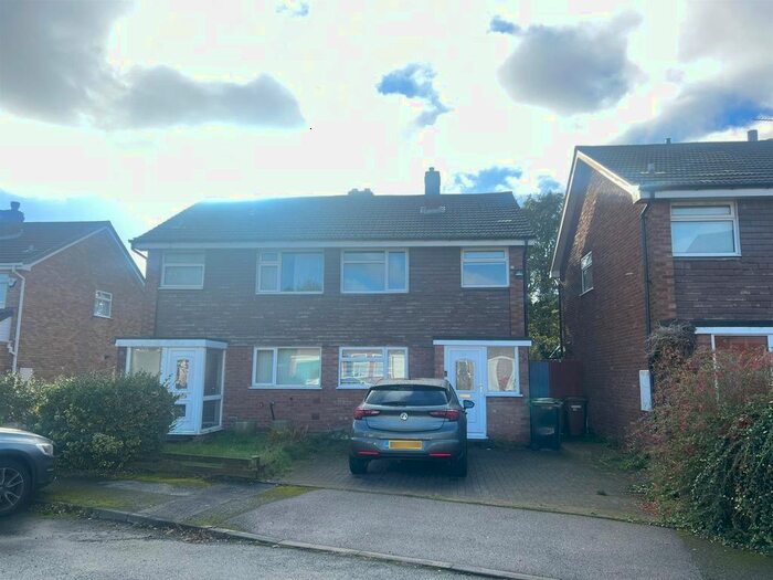 3 Bedroom Property To Rent In Emery Close, Walsall, WS1