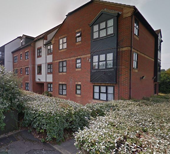 3 Bedroom Flat To Rent In The Ridings, Luton, Bedfordshire, LU3