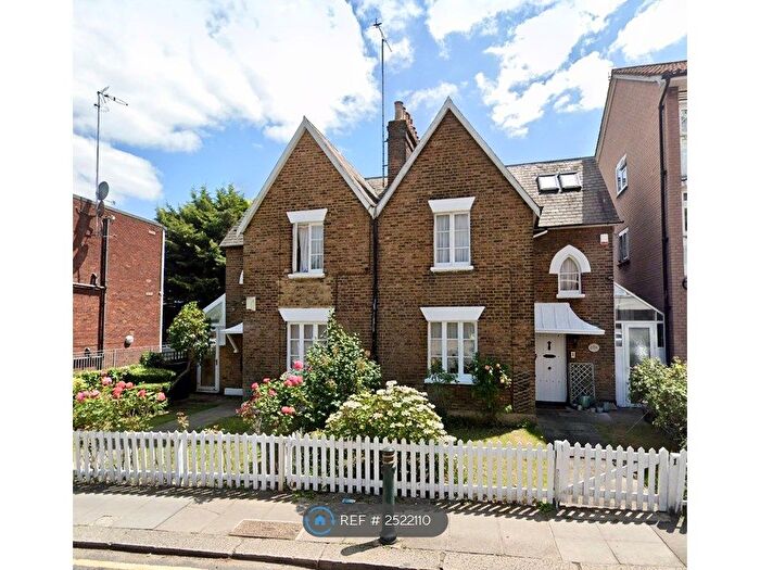 3 Bedroom Semi-Detached House To Rent In Highfield Road, London, NW11