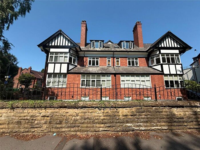2 Bedroom Apartment For Sale In Barlow Moor Road, West Didsbury, M20