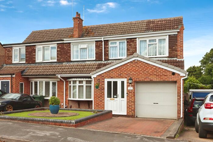 4 Bedroom Semi-Detached House For Sale In All Saints Way, Aston, Sheffield, S26