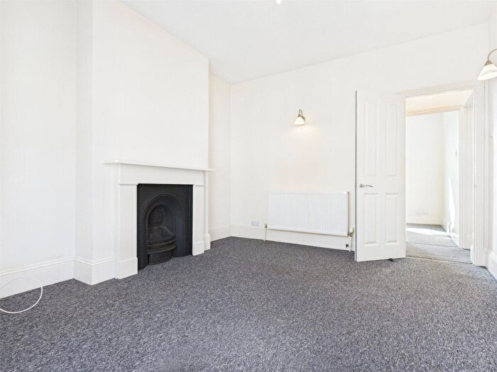 1 Bedroom Apartment To Rent In Shaftesbury Road, Brighton, BN1