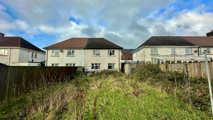 3 Bedroom Semi-Detached House For Sale In Ynyswen, Penycae, Swansea, SA9