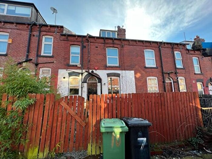 2 Bedroom Terraced House To Rent In Colenso Terrace, Leeds, West Yorkshire, LS11