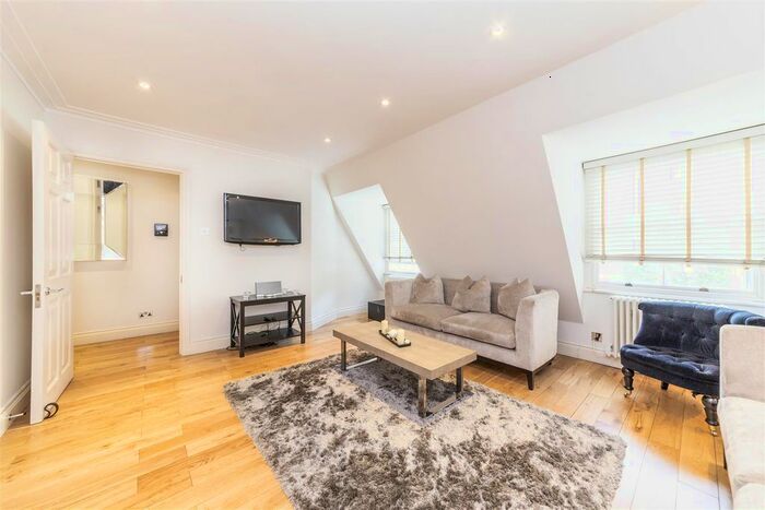 1 Bedroom Flat To Rent In Grosvenor Hill, London, W1K
