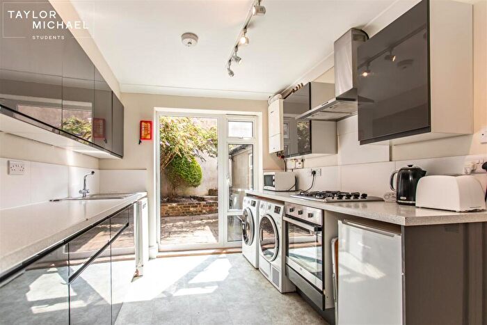 6 Bedroom Terraced House To Rent In Upper Lewes Road, Brighton, BN2