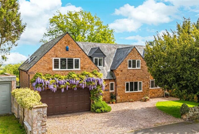 5 Bedroom Property For Sale In Yew Tree Lane, Spratton, Northampton, NN6