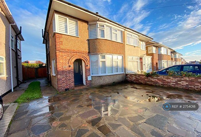 3 Bedroom Semi Detached House To Rent In Elgin Avenue, Harrow, HA3