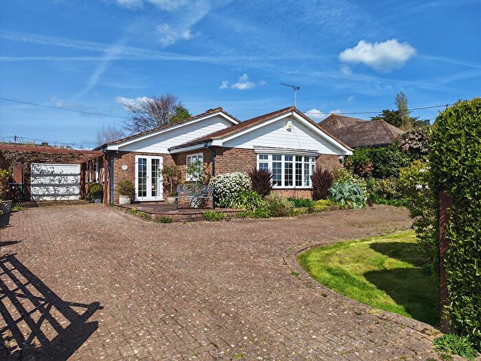 3 Bedroom Detached Bungalow For Sale In New Road, Northiam, TN31