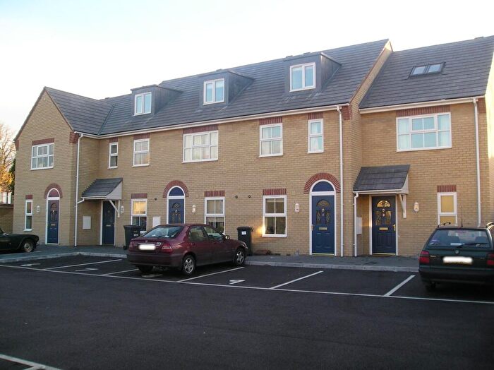 3 Bedroom Terraced House To Rent In Cambridge Street, St. Neots, PE19